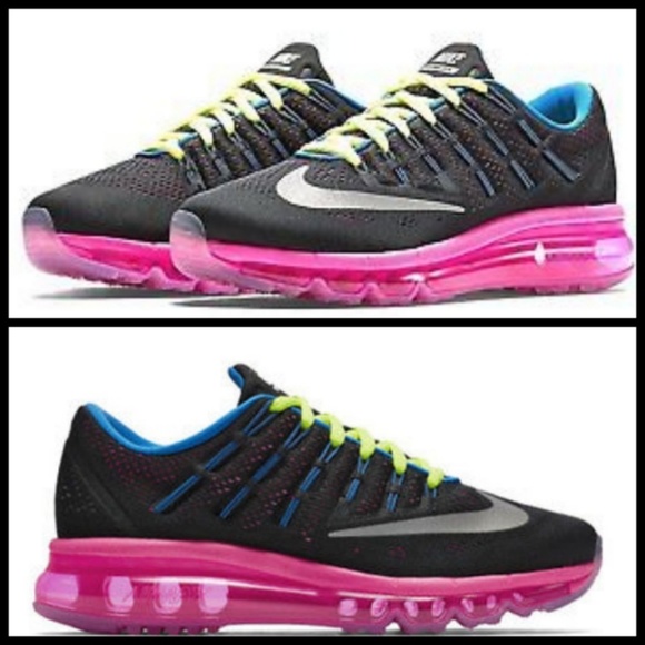 Nike Shoes - Nike Air Max